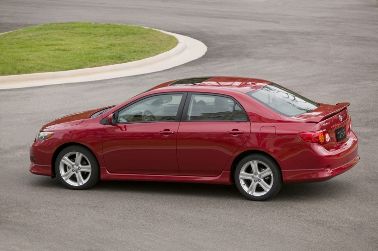 2010 Toyota Corolla XRS Picture / Pic / Image